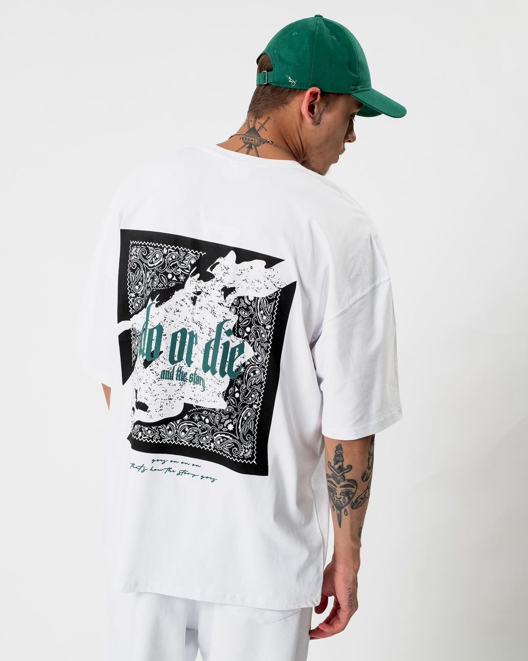 Oversize T-Shirt DO OR DIE - Weiß-Grün