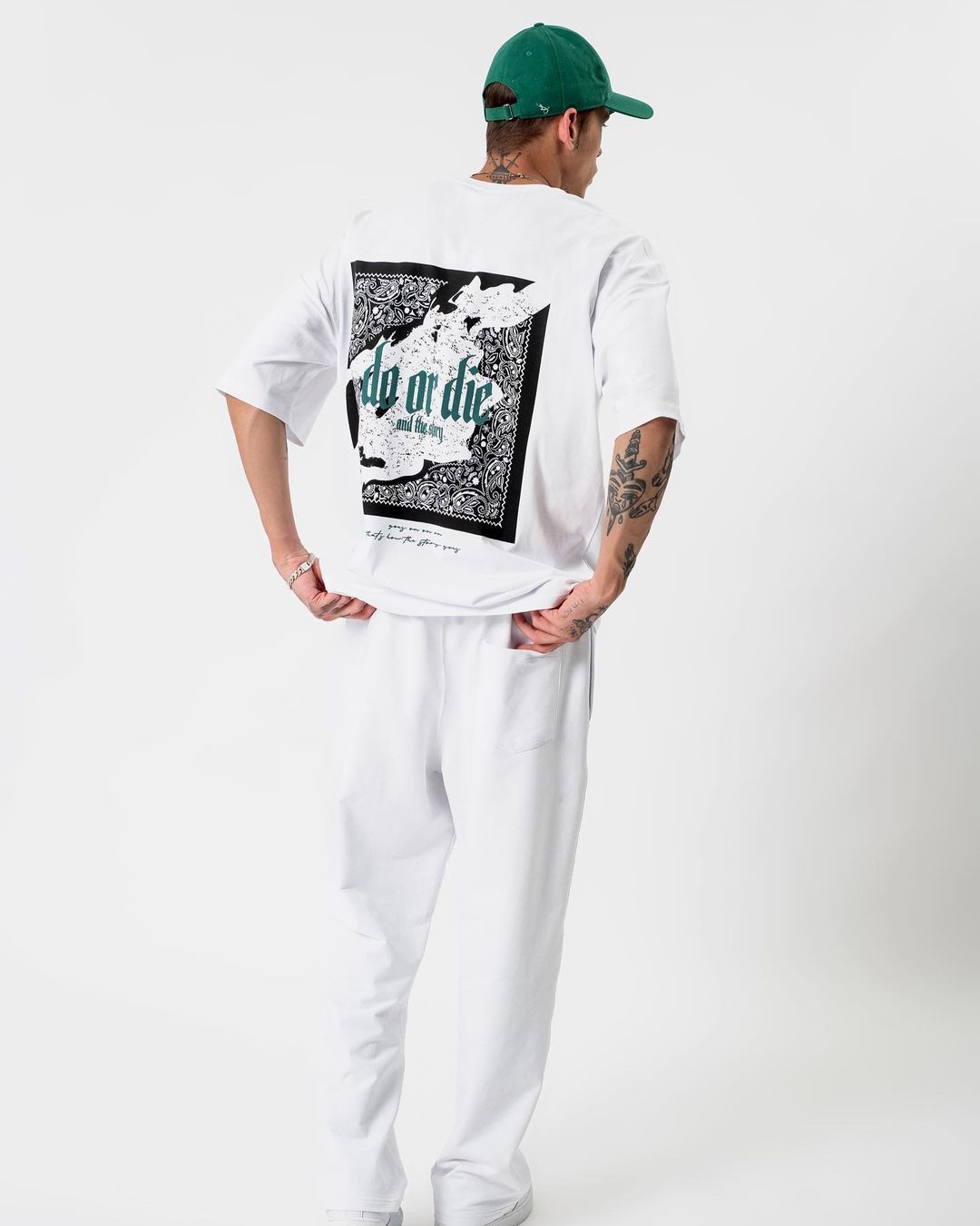 Oversize T-Shirt DO OR DIE - Weiß-Grün