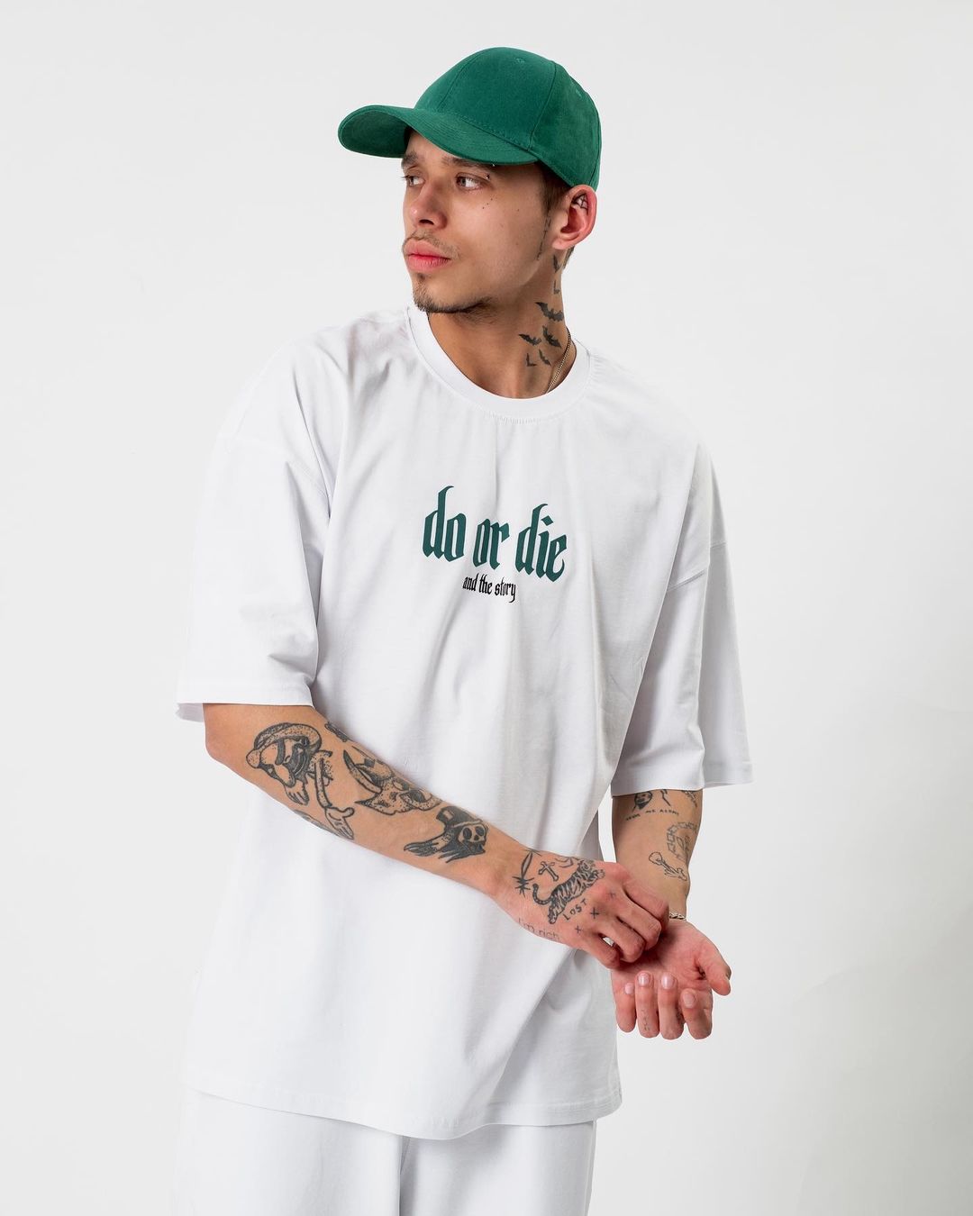 Oversize T-Shirt DO OR DIE - Weiß-Grün