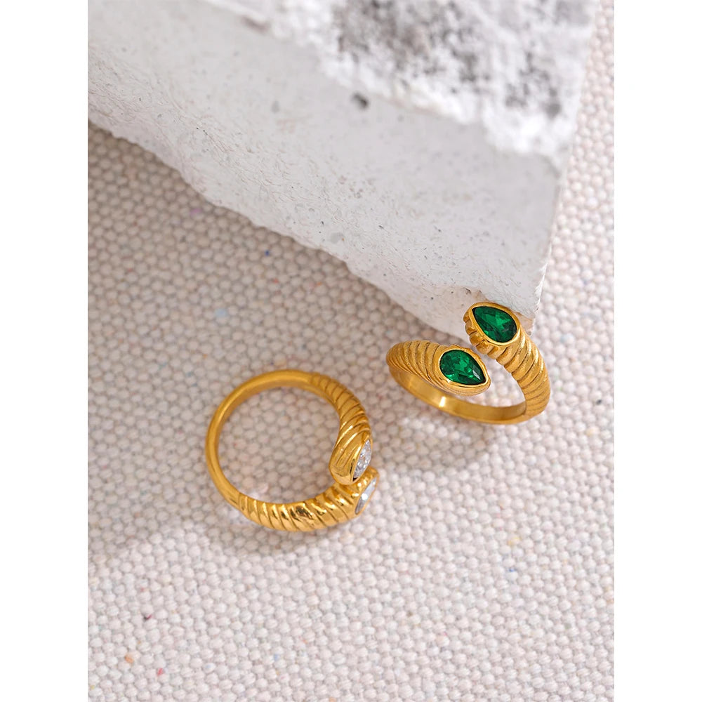 Snake Ring mit weißem Stein - Gelbgold vergoldet