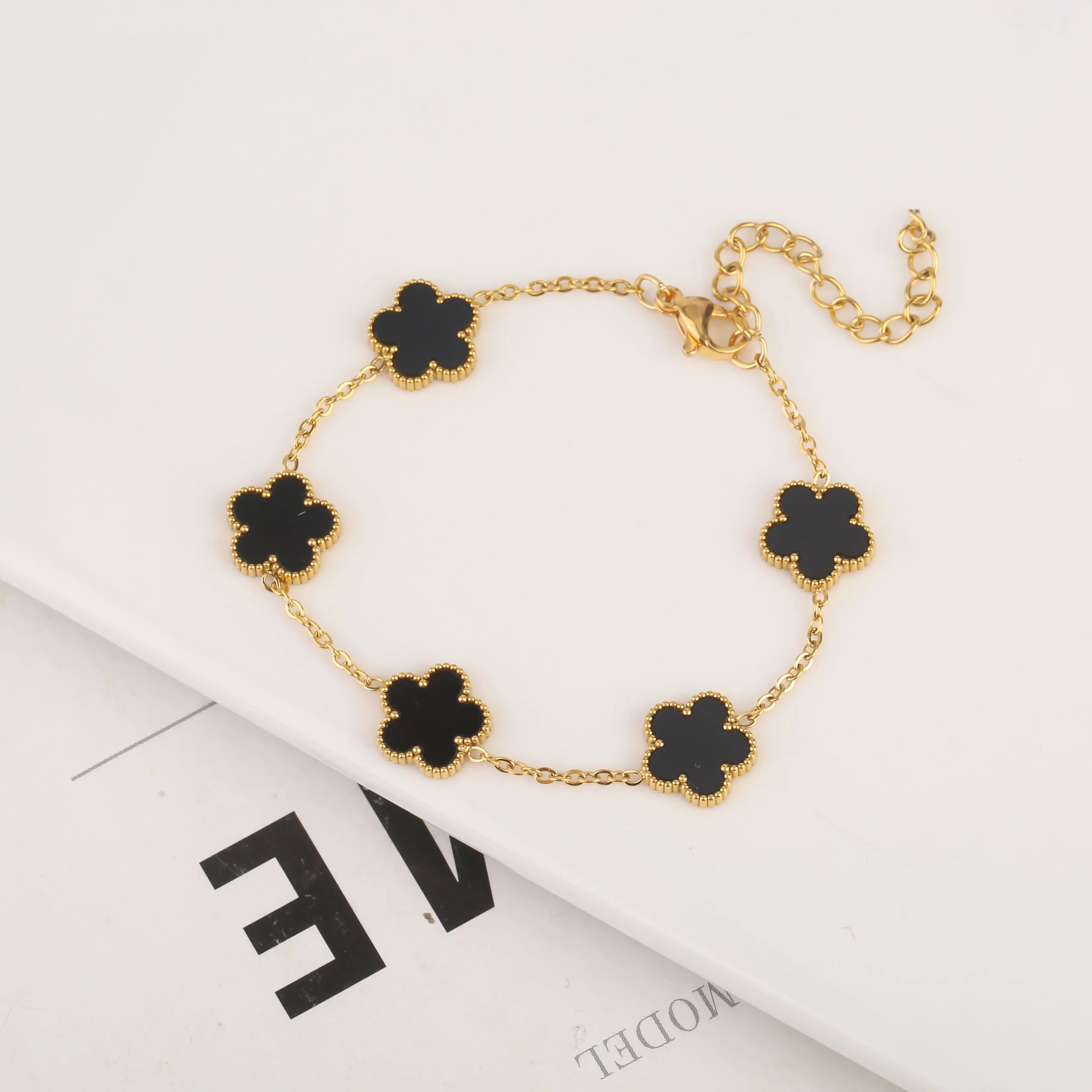 Kleeblatt Armband in Schwarz - Gelbgold vergoldet