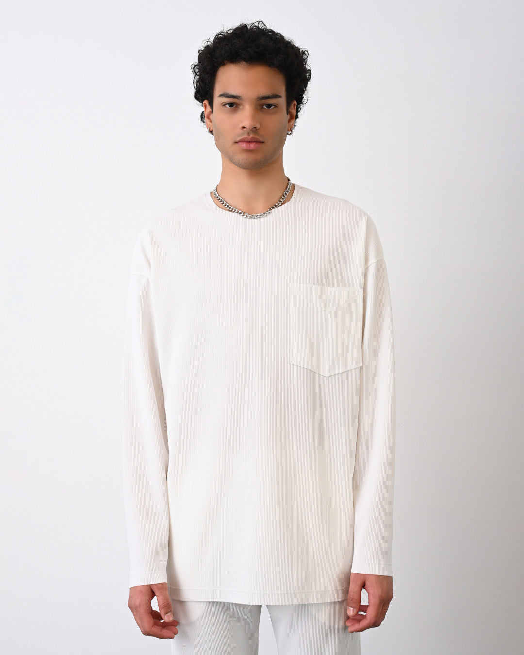 Langarmshirt mit Tasche - Weiß