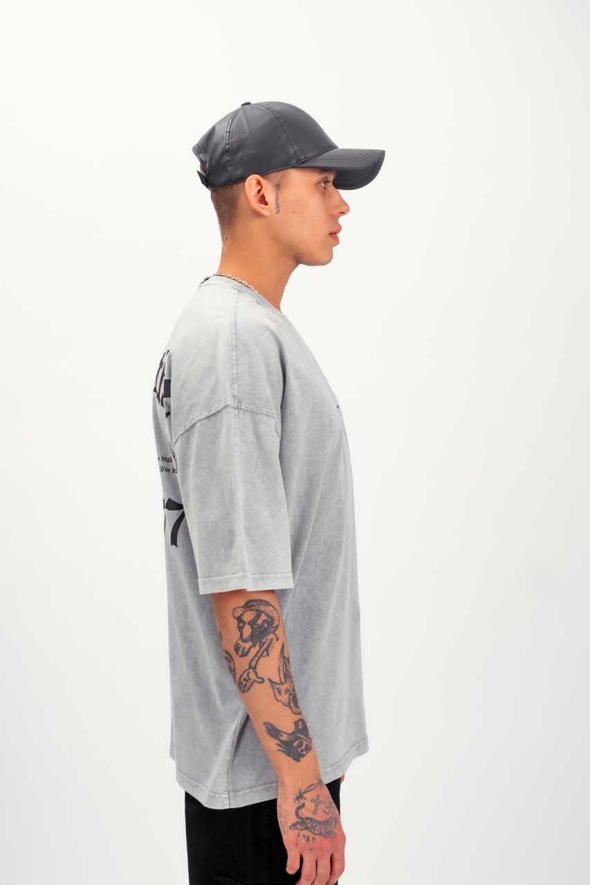 Oversize T-Shirt FEAR OF THE DARK - Grau